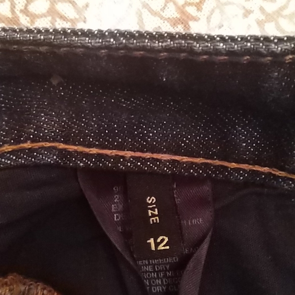 Dark wash blue woman's Jean - Picture 8 of 8